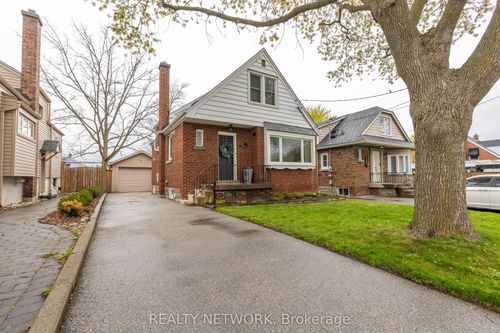 16 Millen Ave, Hamilton, ON, L9A2T4 | Card Image