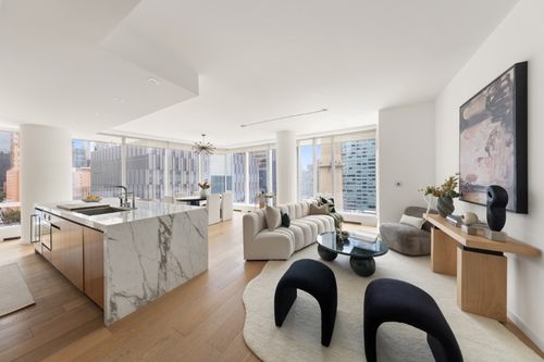 18f-1 W End Ave, New York, NY, 10023-8282 | Card Image