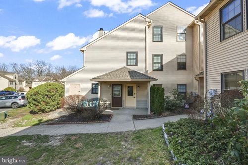 802 Begonia Ct, Jackson, NJ, 08527-4140 | Card Image