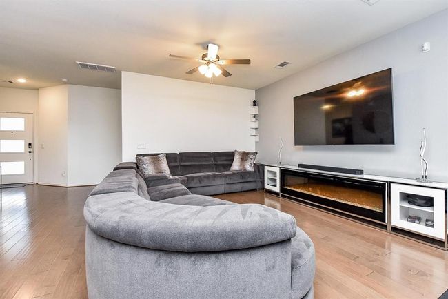 10310 Marston Vineyard Dr, House other with 3 bedrooms, 3 bathrooms and 2 parking in Houston TX | Image 10