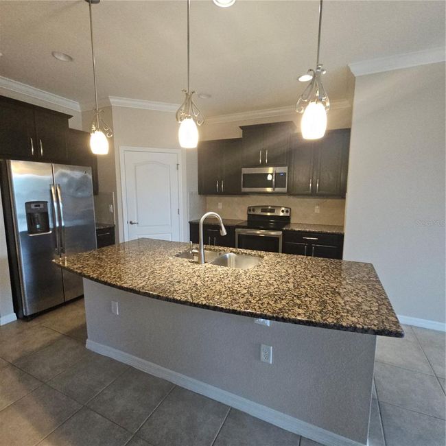 1942 Commander Way, House other with 3 bedrooms, 3 bathrooms and null parking in KISSIMMEE FL | Image 8