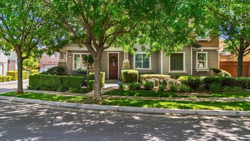 474 N Orinda Ct, Mountain House, CA, 95391-1186 | Card Image