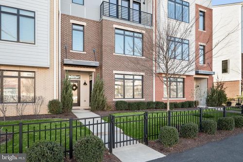 1304 Ribbon Limestone Ter Se, LEESBURG, VA, 20175-4737 | Card Image