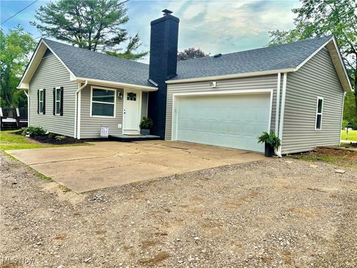851 Township Road 421 Se, New Lexington, OH, 43764-9642 | Card Image