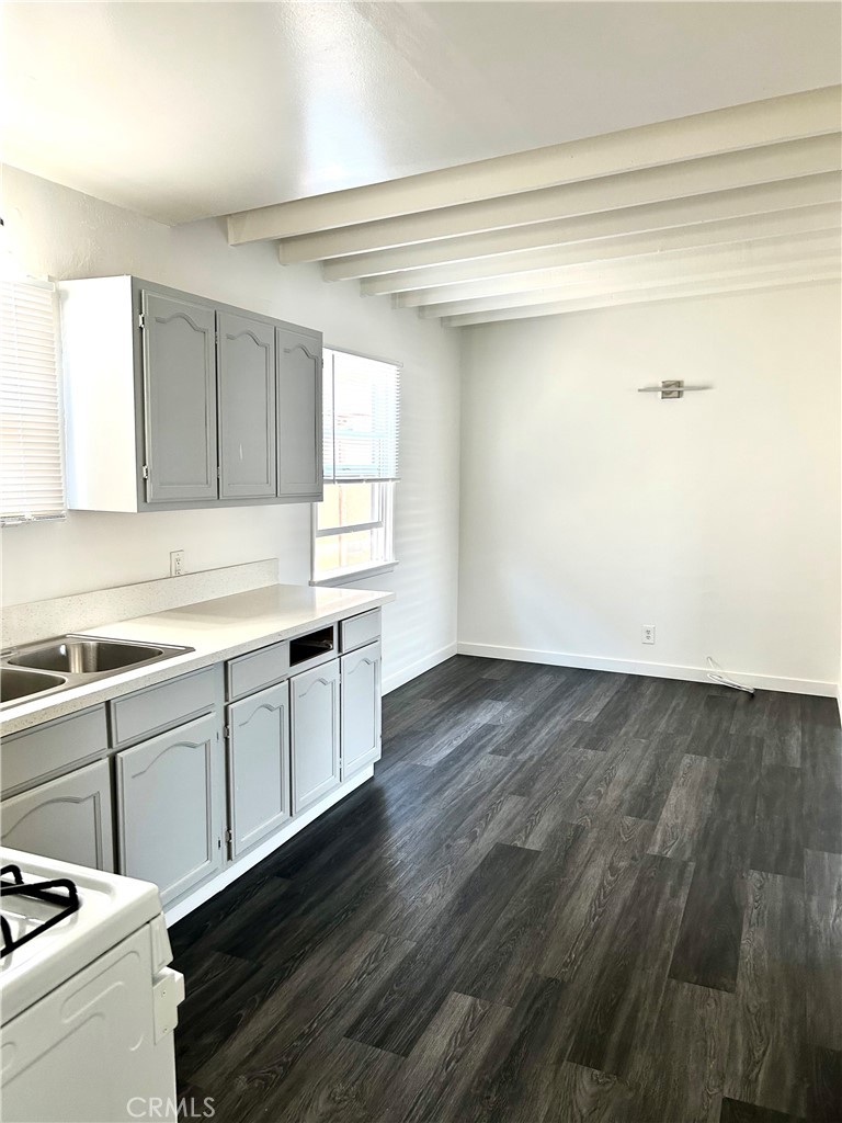 Residential Lease in Lomita 2