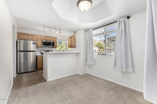 217-1880 E Morten Ave, Phoenix, AZ, 85020-4672 | Card Image