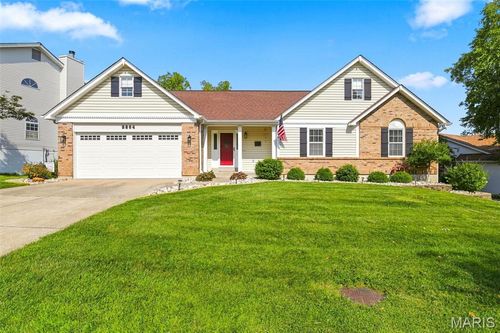 5864 Wellington Farm Dr, Saint Charles, MO, 63304-4505 | Card Image