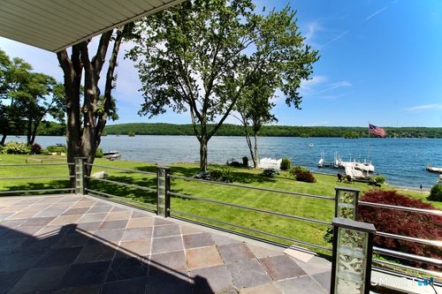 20 East Ln, New Fairfield, CT, 06812-2913 | Card Image