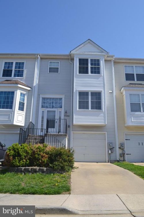 7104 Collinsworth Pl, FREDERICK, MD, 21703-9450 | Card Image