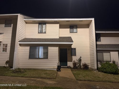 1074 Windrose Dr, Brandon, MS, 39047-6272 | Card Image