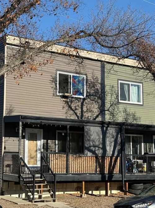 118 5th Ave W, Kindersley, SK, S0L1S2 | Card Image