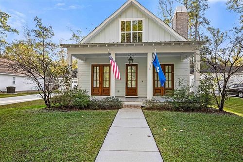 224 Menetre Dr, Covington, LA, 70433-6008 | Card Image