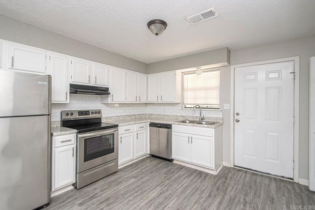 1800 Labette Manor Dr, Condo with 0 bedrooms, 0 bathrooms and null parking in Little Rock AR | Image 6