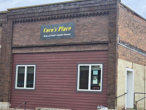 105 S Main, Zeeland, ND, 58581 | Card Image