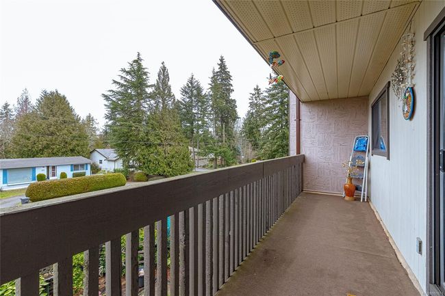211 - 130 Sunningdale Rd E, Condo with 2 bedrooms, 1 bathrooms and 31 parking in Qualicum Beach BC | Image 8