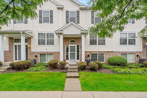 908 Ledgestone Drive, Mahtomedi, MN, 55115 | Card Image