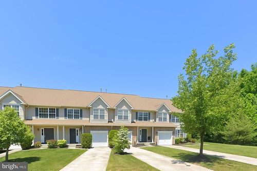 8 Wayne Ct, BLACKWOOD, NJ, 08012-4438 | Card Image
