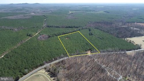2A Sanders Creek Rd, Dillwyn, VA, 23936-2672 | Card Image