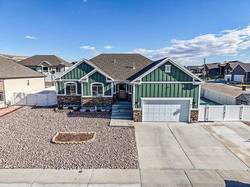 3239 Sphinx Way, Rock Springs, WY, 82901-4419 | Card Image