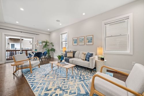 1-7 Langford Park, Boston, MA, 02119-2213 | Card Image