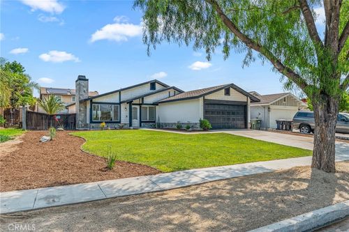 1157 Fallbrook Dr, Corona, CA, 92878-7747 | Card Image