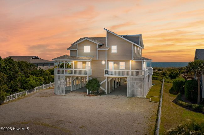 601 Caswell Beach Rd, House other with 6 bedrooms, 4 bathrooms and null parking in Caswell Beach NC | Image 4