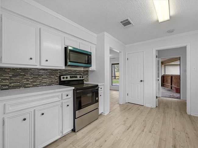 17627 Terrawren Ln, House other with 4 bedrooms, 3 bathrooms and 2 parking in Spring TX | Image 6