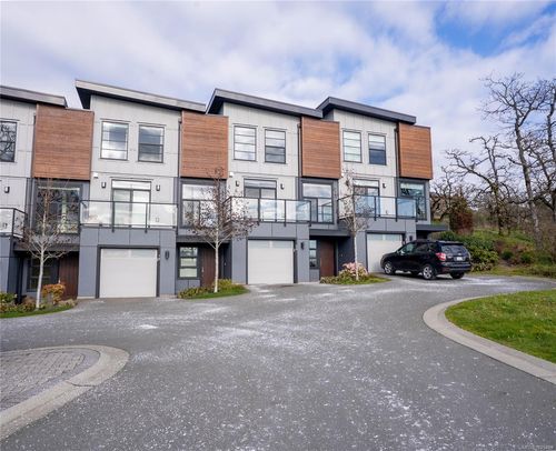 20 Avanti Pl, View Royal, BC, V8Z0E9 | Card Image