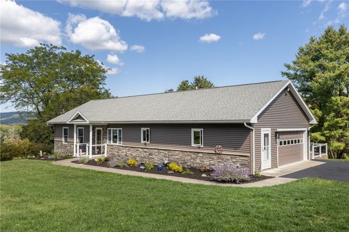 2614 Morrcrest Dr, Corning, NY, 14830-9233 | Card Image