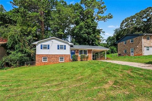 2538 Burton Cir, Morrow, GA, 30260-2706 | Card Image