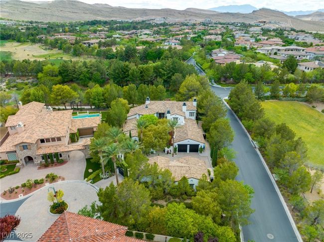 19 Quintessa Cir, House other with 4 bedrooms, 5 bathrooms and null parking in Las Vegas NV | Image 67