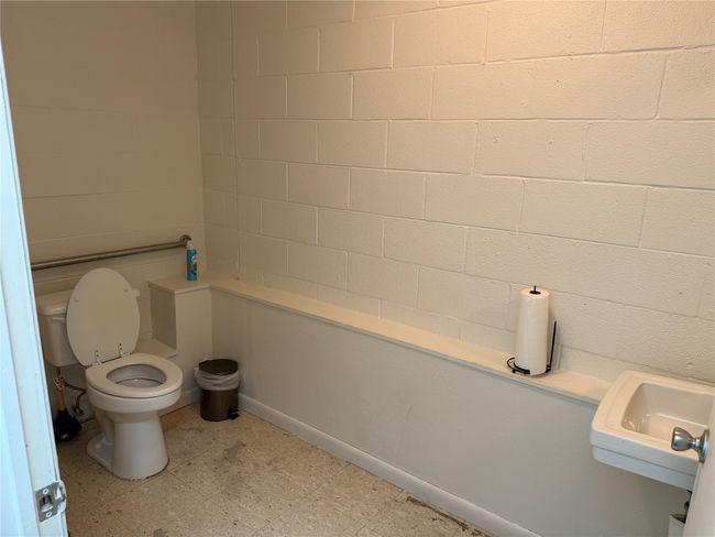 Bathroom with toilet | Image 15