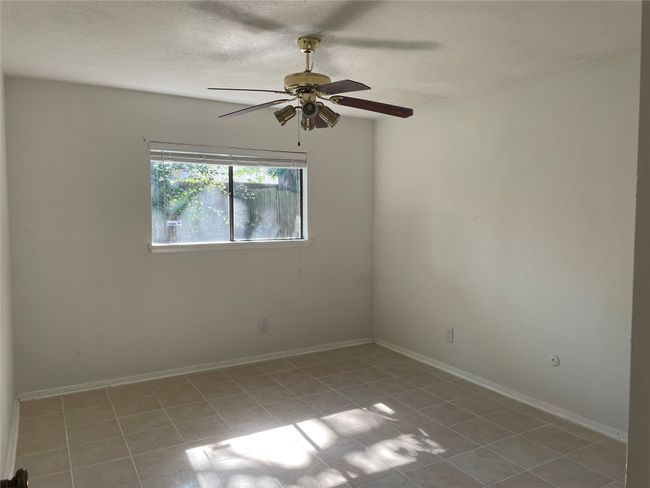 2706 Treeview Dr, House other with 3 bedrooms, 2 bathrooms and null parking in Arlington TX | Image 11