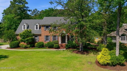110 Creekview Rd, New Bern, NC, 28562-9179 | Card Image