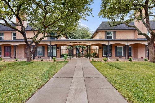 215-7820 Meadow Park Dr, Dallas, TX, 75230-4937 | Card Image