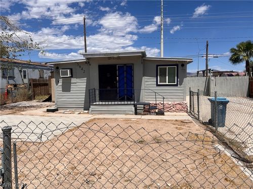 5642 E Carey Ave, Las Vegas, NV, 89156-5709 | Card Image