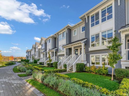 {{alt}} | Card Image