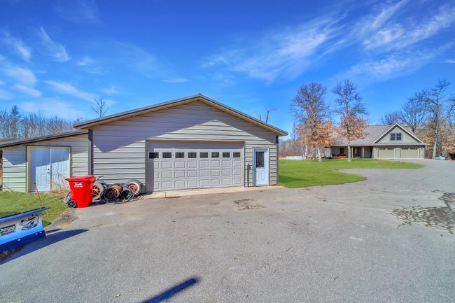 1572 44 Th St Sw, House other with 4 bedrooms, 4 bathrooms and null parking in Jenkins MN | Image 47