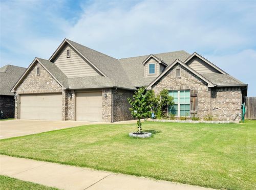 8111 N 75th East Ave, Owasso, OK, 74055-7672 | Card Image