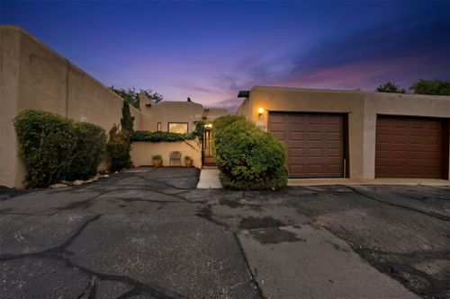 2961 Plaza Blanca, Santa Fe, NM, 87507-6518 | Card Image