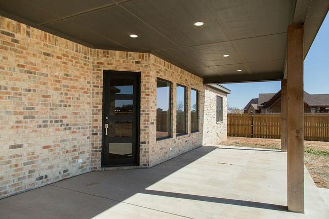 7211 W 12 Th St, House other with 3 bedrooms, 2 bathrooms and null parking in Plainview TX | Image 40