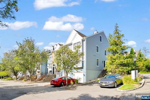 659 Richmond Ct, Ramsey, NJ, 07446-2901 | Card Image