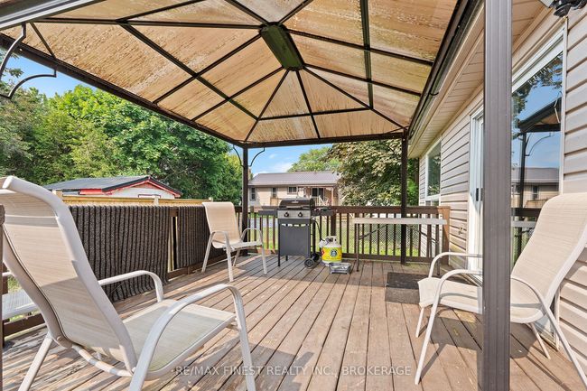 86 Kidd Dr, House other with 4 bedrooms, 3 bathrooms and 4 parking in Amherstview ON | Image 39