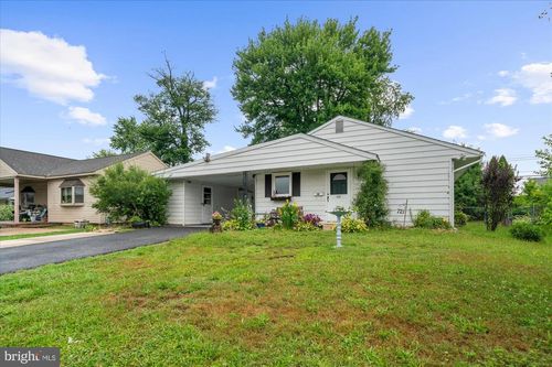 721 Auburn Rd, FAIRLESS HILLS, PA, 19030-2436 | Card Image
