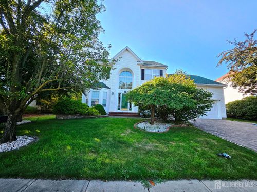 18 Samantha Way, Spotswood, NJ, 08884-1082 | Card Image