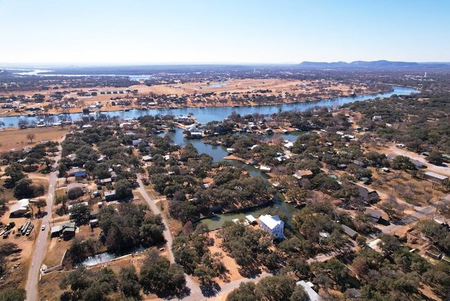 626 Williams Lakeshore, Home with 0 bedrooms, 0 bathrooms and null parking in Kingsland TX | Image 25