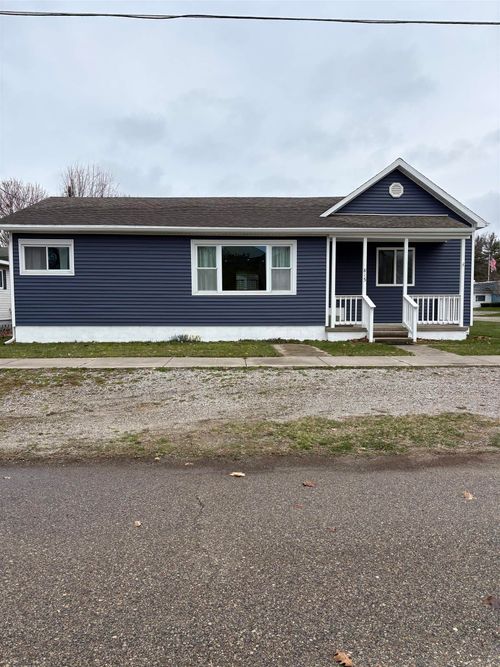 815 E State Street, Baldwin Township, MI, 49830 | Card Image