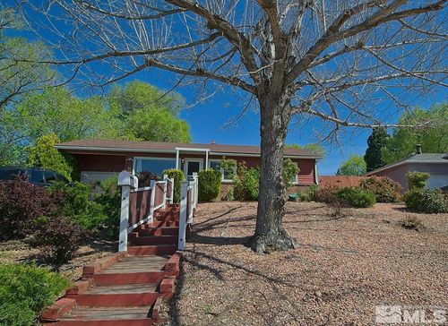 50 Mayberry Dr, Reno, NV, 89509-2422 | Card Image