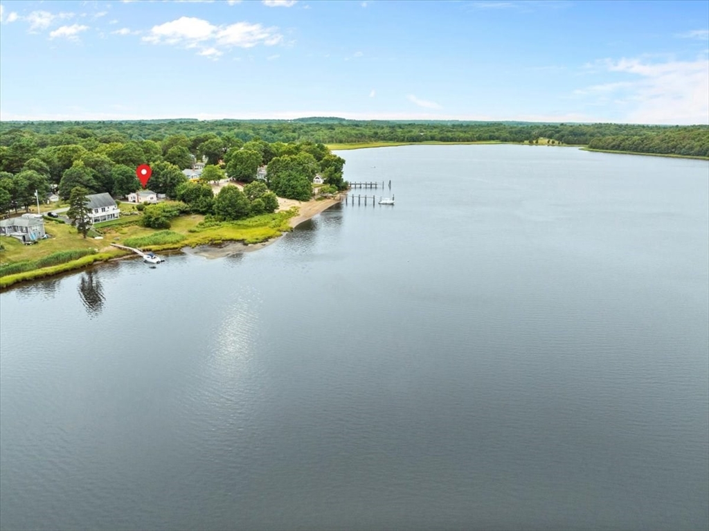Cliff Dr, Assonet, MA 02702