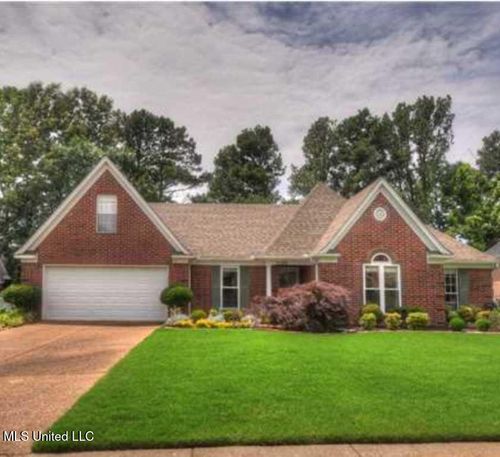 9389 Bryant Trent Blvd, Olive Branch, MS, 38654-3778 | Card Image